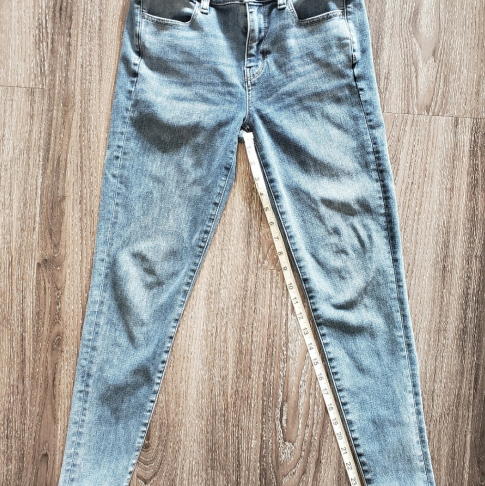 American Eagle high-rise jegging